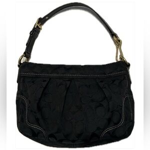 COACH PLEATED HAMPTONS SIGNATURE SHOULDER BAG